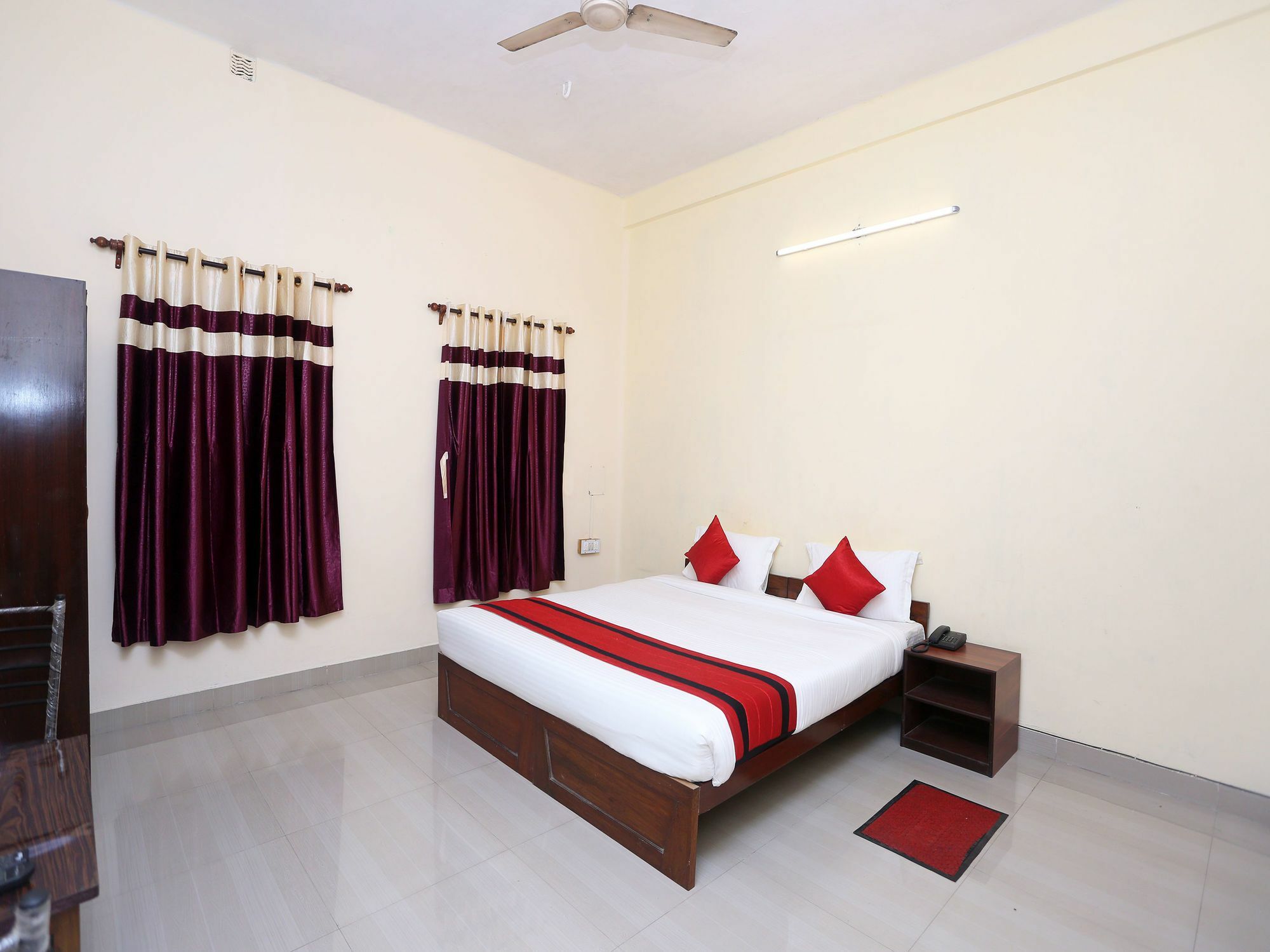 Oyo 9001 Hotel East West Kolkata Exterior photo